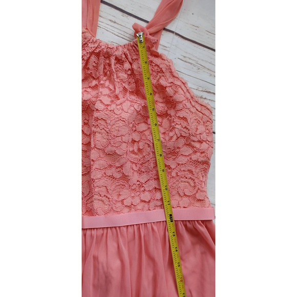 David's Bridal Tie Neck Halter Floral Lace Mini Bridesmaid Dress Parfait Pink 8 - Picture 11 of 14